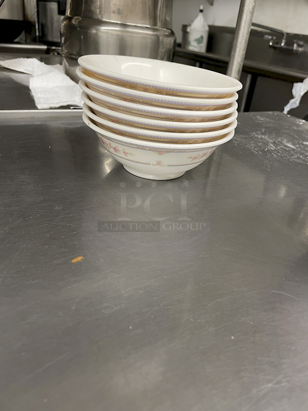 8" Floral Print Bowls. 4x Your Bid - Image 1 of 3