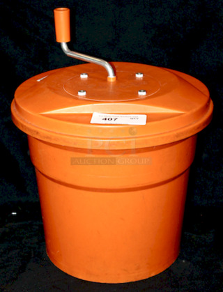 NEW! Dynamic E001-SD99 10L Salad Spinner, Manual, Dries Up to 4 Heads of Lettuce.
13 in. dia. x 18 in. H