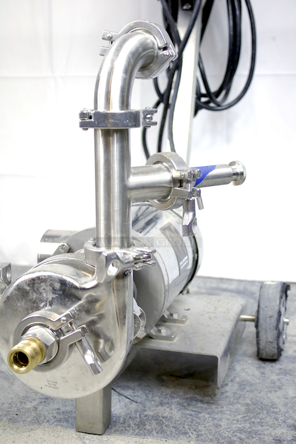 NEW/NEVER USED CPE Systems KBDA Series C114MD CENTRIFUGAL PUMP ASSEMBLY With Clamps And Tubing. 1PH, 115/208-230 VAC - 50-60hz - 1 1/2" X 1 1/2" Tri -Clamp Connections, All Stainless Steel Construction, 25 ft cord with a 115-volt Plug, NEMA 4X digital VFD with a Potentiometer, Stainless steel cart - Image 6 of 9