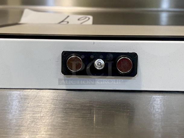 NICE! Magnetic Menu Board. Easily Attach This Board to Any Magnietic Surface Using Magnets On Top off The Menu Board. Easily Change Out Menus By Removing The Magnetic Outside Boarder. 

24-3/4x9 - Image 4 of 4