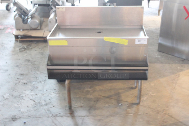 SUPERB! Glastender DBA-36 Underbar Drainboard With Speed Rail, Freestanding - 36"W x 19"Dx37".
Originally Connected to #626, No Left Side Legs. - Image 1 of 4