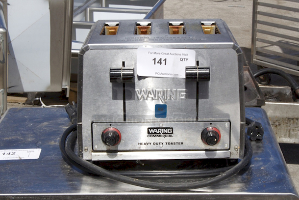 Waring® Commercial WCT800 120V Heavy-Duty 2200W 4-Slot Toaster. Includes Male and Female Allowing Other Appliances To Plug Into It.  - Image 2 of 7