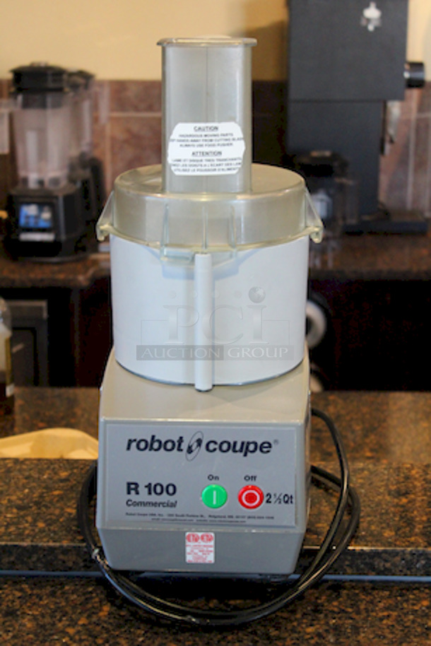 BEAUTIFUL! Complete Robot Coupe R100 Commercial 2.5qt Food Processor. In Perfect Working Order. 