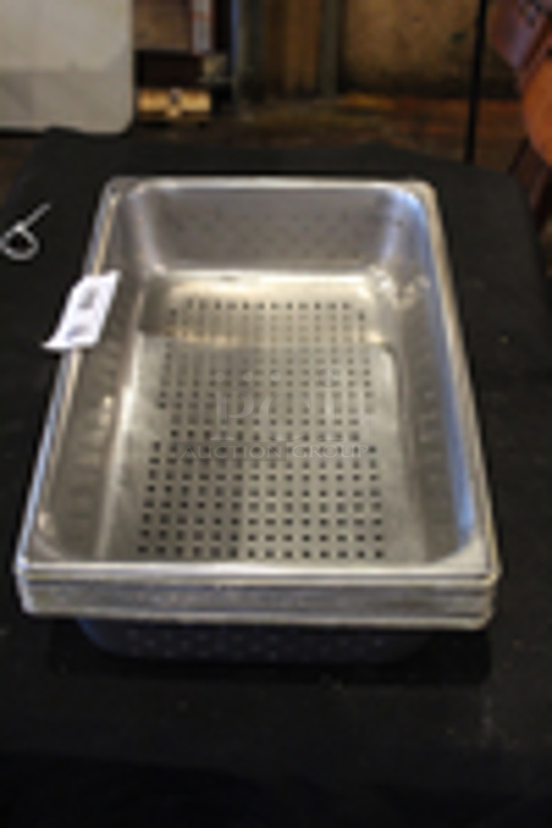 Vollrath 30043 Super Pan V® Full Size 4" Deep Anti-Jam Perforated Stainless Steel Steam Table / Hotel Pan - 22 Gauge
21x12-3/4x4
10x Your Bid
 - Image 5 of 6