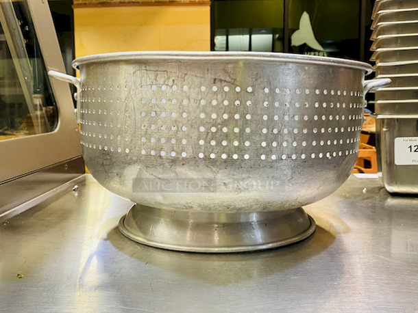 NICE!! Large Colander With Handles and Base.

16-1/2x9 - Image 3 of 4
