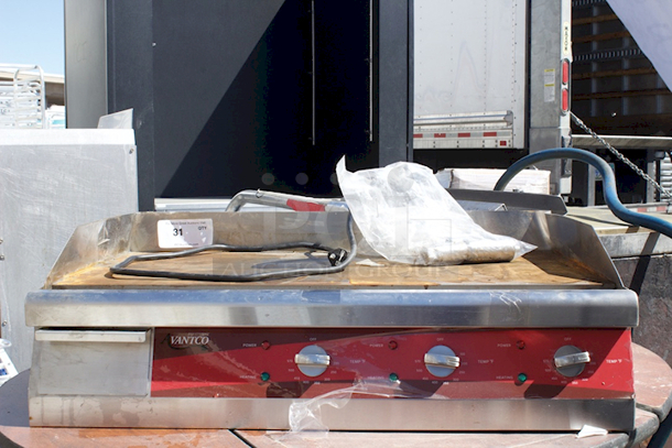 BRAND NEW SCRATCH AND DENT! 
Avantco EG30N 30" Electric Countertop Griddle - 208/240V, 3375W-4500W. Dent and Surface Rust From Rain. IN WORKING ORDER!  - Image 2 of 7