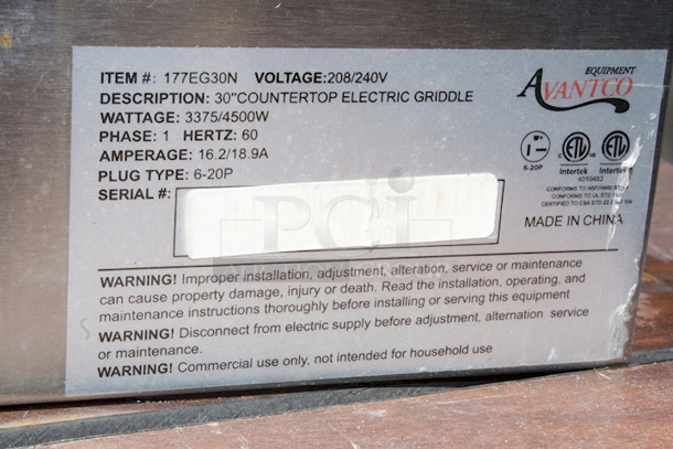 BRAND NEW SCRATCH AND DENT! 
Avantco EG30N 30" Electric Countertop Griddle - 208/240V, 3375W-4500W. Dent and Surface Rust From Rain. IN WORKING ORDER!  - Image 6 of 7
