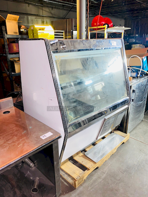 Marc Refrigeration MDL-4 S/C 48" Deli Refrigerated Double Duty Display Case with Self Contained Refrigeration.
115 volts, 1ph. 48x35x55
 - Image 2 of 6