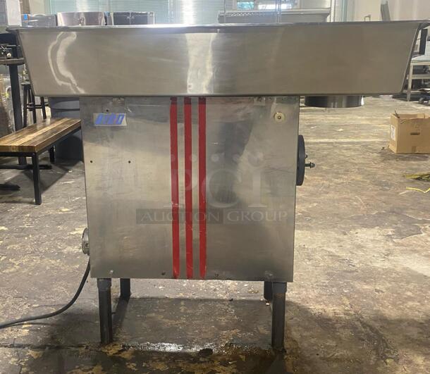 Biro Heavy duty meat grinder 7 1/2 HP machine only    - Image 4 of 6