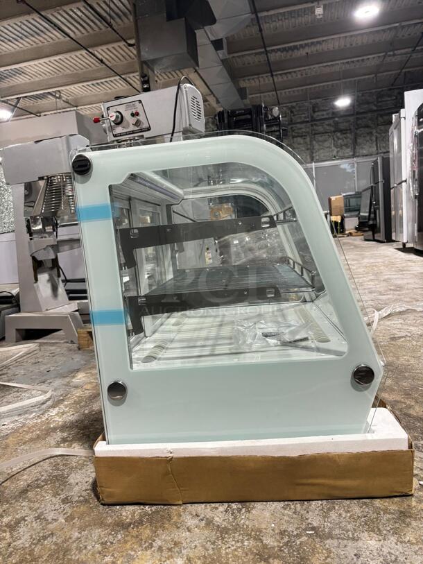 Brand New Marchia MDC121-W 28" White Countertop Refrigerated Curved Glass Bakery Display Case with LED Lighting
 - Image 2 of 4