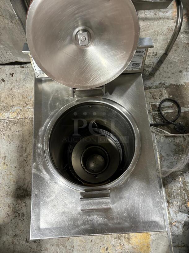 Winston 201 Electric Pressure Fryer, Great Condition
 - Image 5 of 6