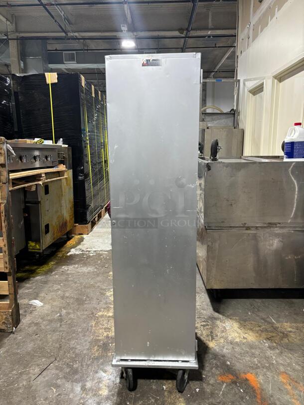 Lockwood Enclosed Transport Cabinet, Non-Insulated, Mobile, Full Height
 - Image 5 of 5