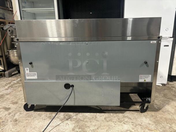 True TSSU-48-12-HC 48" TSSU Series Sandwich/Salad Prep Table w/ Refrigerated Base, 115v
 - Image 3 of 7