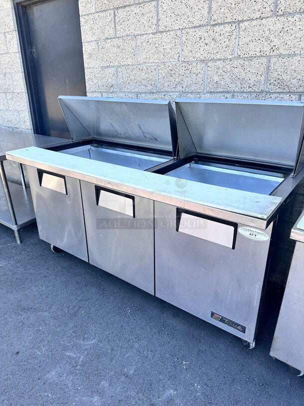Late Model True TSSU-72 72inch Mega Top Sandwich/Salad Prep Table w/ Refrigerated Base, 115v Working - Image 4 of 5