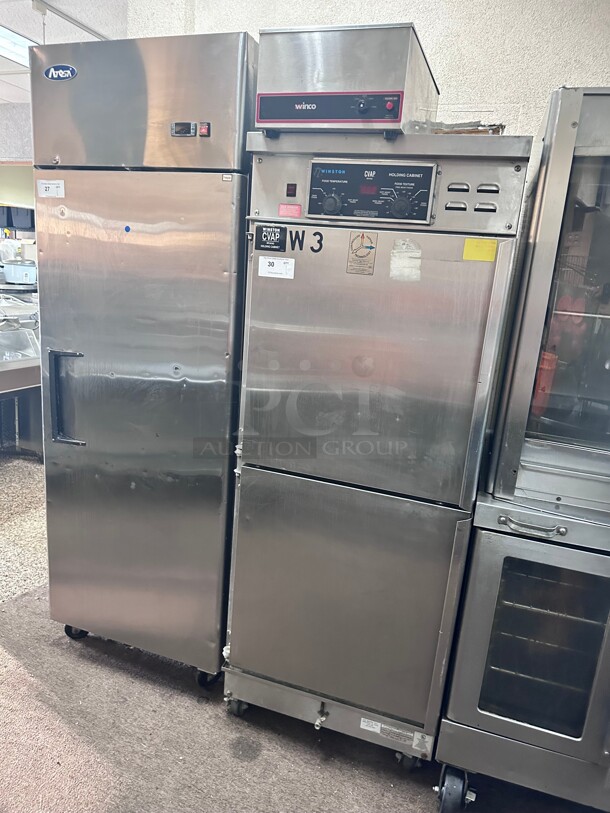 Late Model! Winston HOV5-14UV CVAP 22cf Electric Holding Cabinet Full Size w/ Fan Electric Control. Adjustable Universal Rack Supports 220 Volt 1 Phase Tested and Working! - Image 6 of 8