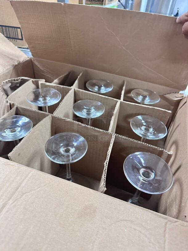 New In Bax Libbey 7512 8 oz Vina Traditional Martini Glass - Image 4 of 5