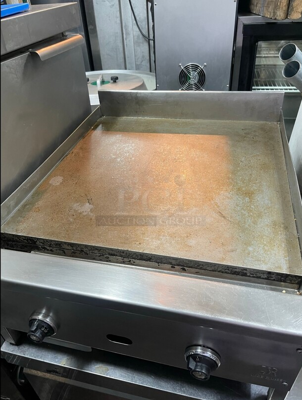 Late Model Jade Range JGT-2424 24 inch Gas Griddle w/ Thermostatic Controls - 1 inch Steel Plate, Natural Gas Tested and Working