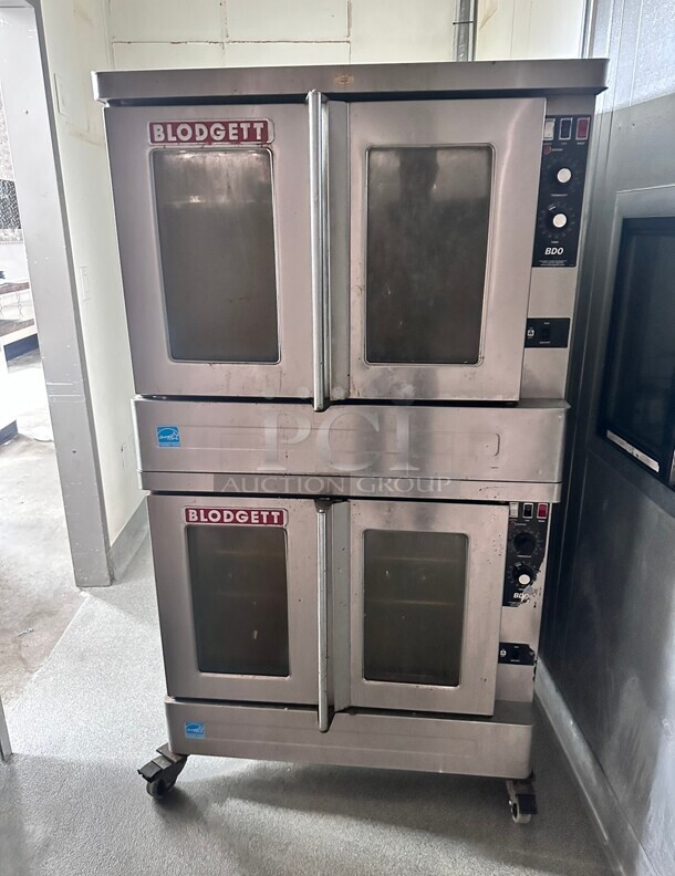 Blodgett BDO-100-G-ES Natural Gas Single Deck Full Size Gas Convection Oven - 45,000 BTU Tested and Working - Image 1 of 4