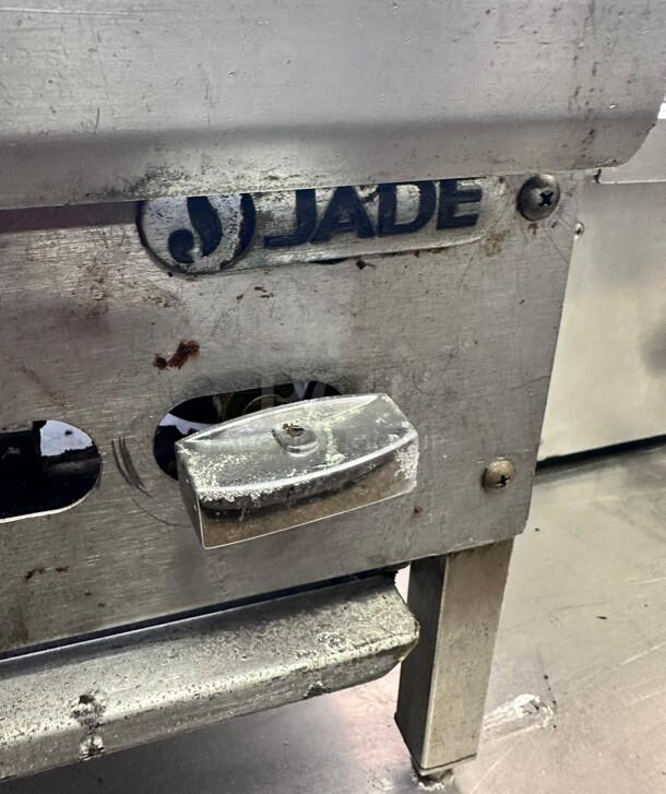 Certified Working Jade Range JHPE 72 inch Gas Step Up Hot Plate w/ (10) Burners & Infinite Controls, Natural Gas - Image 5 of 7