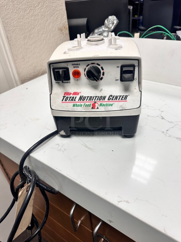 Vitamix Vita-Mix Super 5000 Nutrition Center Blender Motor Base Only VM0103 115 Volt Tested and Working - Image 6 of 6