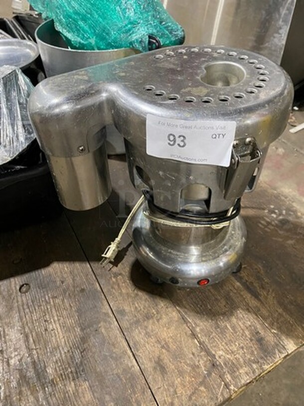 Commercial Countertop Electric Powered Juicer! All Stainless Steel! Model: WFA3000 110V - Image 1 of 6