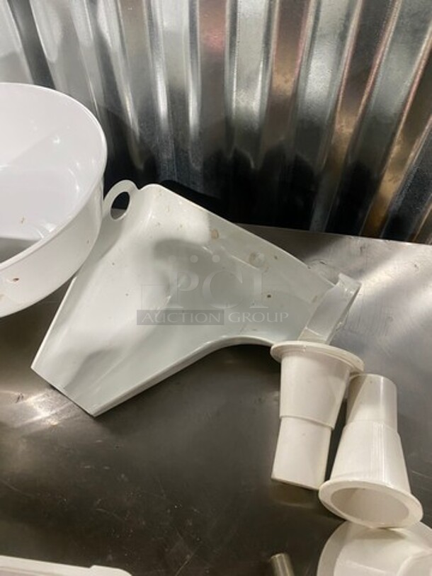 ALL ONE MONEY! Grinder Accessories! - Image 3 of 5