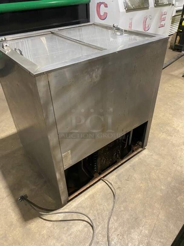 Power Commercial 2 Sliding Door Reach Down Cooler! All Stainless Steel! Model: 1711 SN: 740321 115V 60HZ 1 Phase - Image 3 of 7