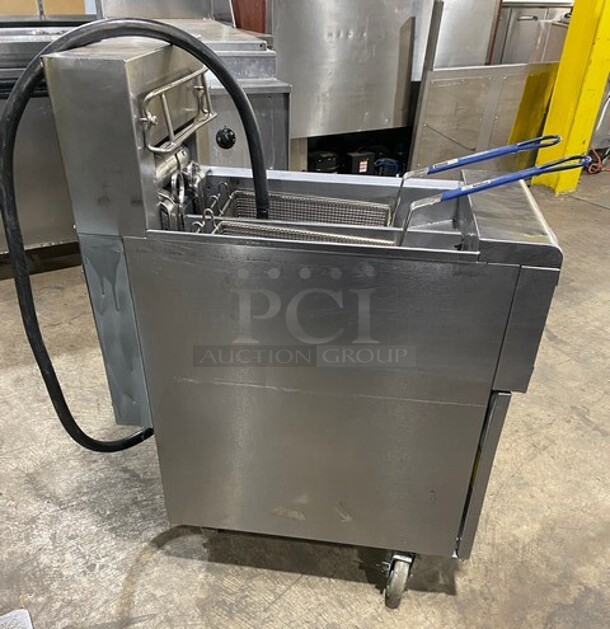 Frymaster Commercial Electric Powered Split Bay Deep Fat Fryer! With Metal Frying Baskets! All Stainless Steel! On Casters! Model: RE1142SE SN: 1508NA0057! 208V 60HZ 3 Phase!  - Image 3 of 11