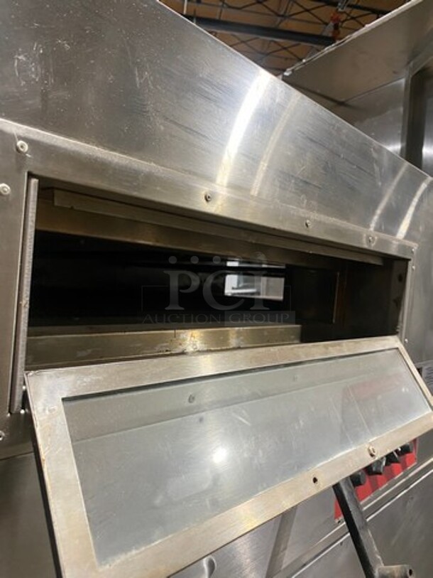 Q Matic Commercial Natural Gas Powered Double Deck Conveyor Pizza Oven! All Stainless Steel! On Casters! 2x Your Bid Makes One Unit! Model: Q80 SN: 200005481 - Image 7 of 10