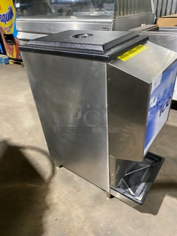 Manitowoc Commercial Countertop Ice Dispenser! All Stainless Steel! On Small Legs! Model: M90 SN: 610196452 115V 60HZ 1 Phase - Image 3 of 8