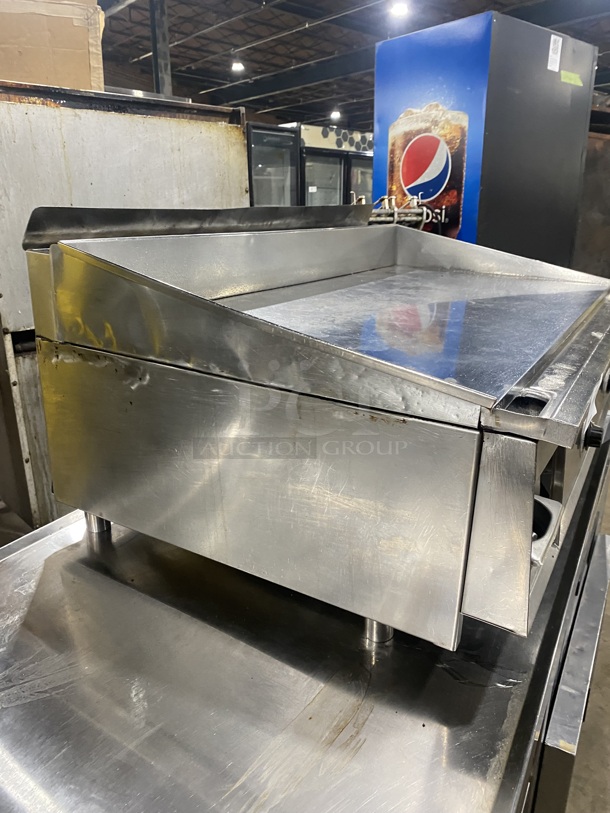 Nice! KEATING All Stainless Steel Commercial Countertop Natural Gas Powered Thermostatic Controlled Mirraclean Series Flat Top Mirror Shine Griddle! Model 4830FRTT Serial GG46475! 120,000 BTU!  - Image 3 of 9