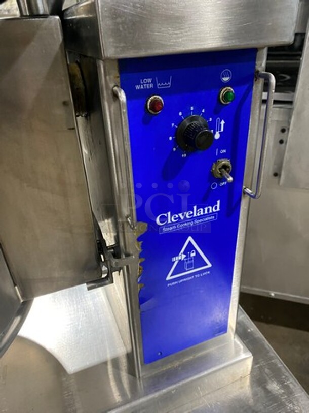 Cleveland Commercial Electric Powered Tilting Soup Kettle! All Stainless Steel! On Legs! - Image 6 of 9
