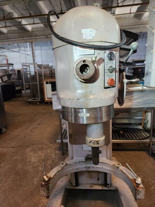 WOW! Hobart Commercial Floor Style 60 Qt Mixer! With Stainless Steel Mixing Bowl! WORKING WHEN REMOVED! Front Hub Never Used! Model: H600T 208/230V 3 Phase! - Image 9 of 9