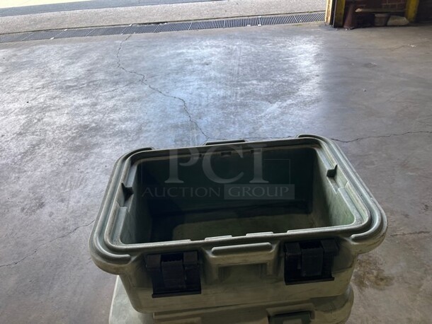 Cambro Insulated Food Pan Carrier! With Lid! 3x Your Bid! - Image 2 of 3