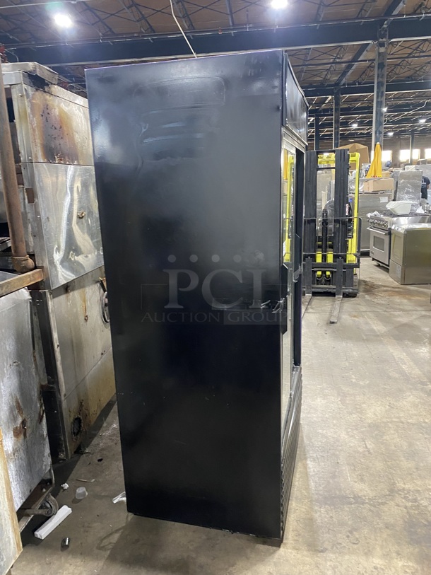 True Commercial 2 Door Reach In Cooler Merchandiser! With Poly Coated Racks! MODEL: GDM-37 SN:1-2584293 115V 1PH! - Image 2 of 8
