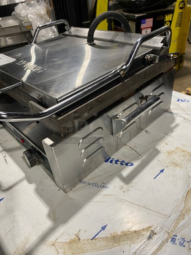 NICE! Waring Commercial Countertop Panini/Sandwich Tostato Supremo Grill! All Stainless Steel! Press With Flat Surface! Model: WFG250 120V  - Image 3 of 8