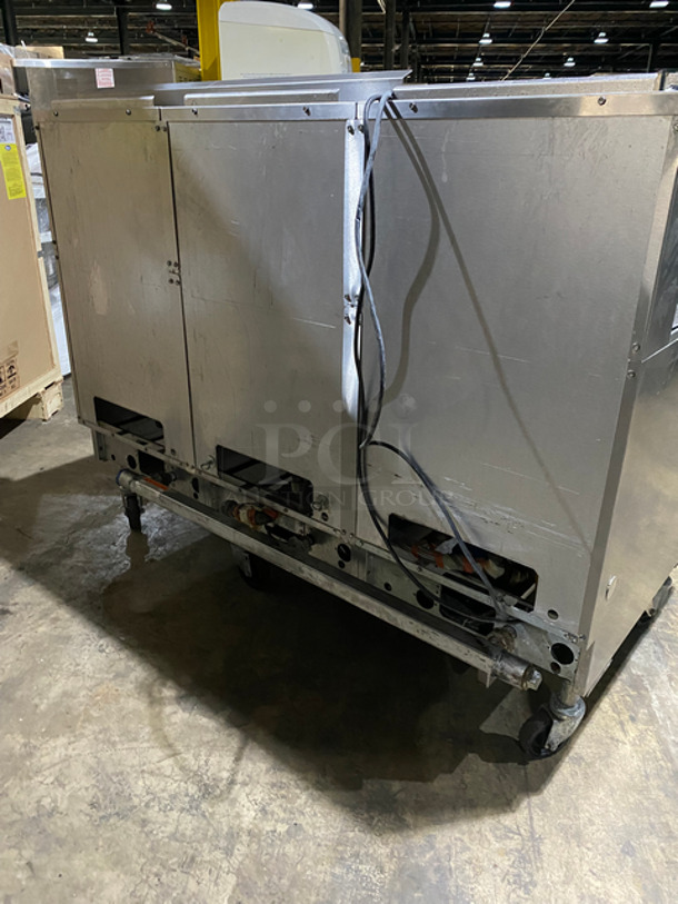 SWEET! Pitco Frialator Commercial Natural Gas Powered 3 Bay Deep Fat Fryer! With Backsplash! With Fryer Covers! All Stainless Steel! On Casters! Working When Removed! Model: SSH60W SN: G13LC064141 115V 50/60HZ - Image 3 of 12