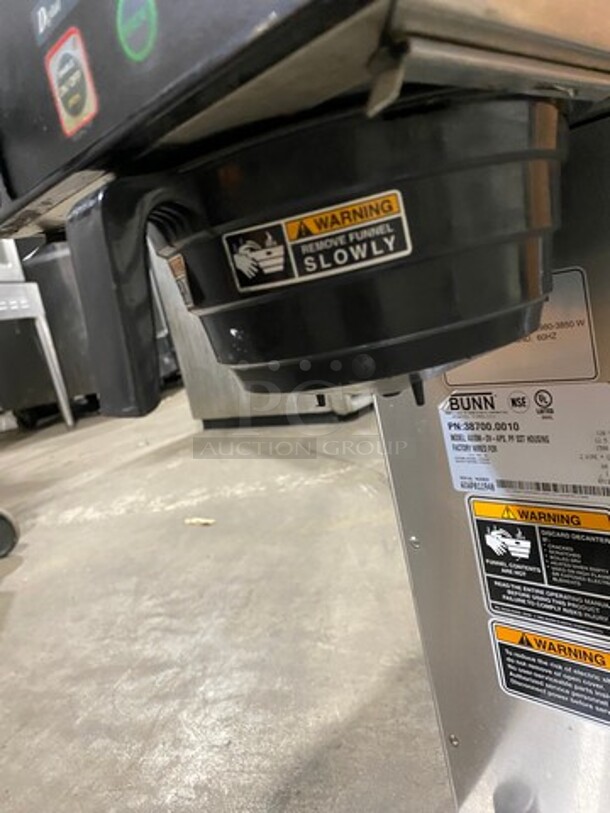 Bunn Commercial Countertop Automatic Air Pot Coffee Brewer! With Hot Water Line! Stainless Steel Body! Model: AXIOMDVAPS SN: AXAP011940 120V 60HZ 1 Phase - Image 7 of 9