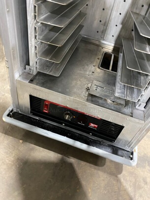 Metro Commercial Heated Holding Cabinet/ Food Warmer! All Stainless Steel! On Casters! Model: CC5953A 120V - Image 7 of 8