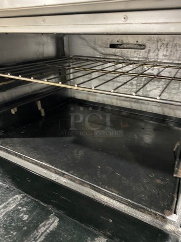 NICE! Vulcan Commerical Natural Gas Powered 10 Burner Stove! With Raised Back Splash And Salamander Shelf! With 2 Oven Underneath! All Stainless Steel! On Legs! - Image 8 of 10