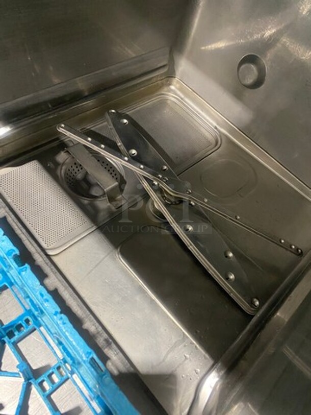 FAB! Hobart Commercial Under The Counter Dishwasher! All Stainless Steel! Model: LXEH SN: 231156068 120/208/240V 60HZ 1 Phase - Image 6 of 10