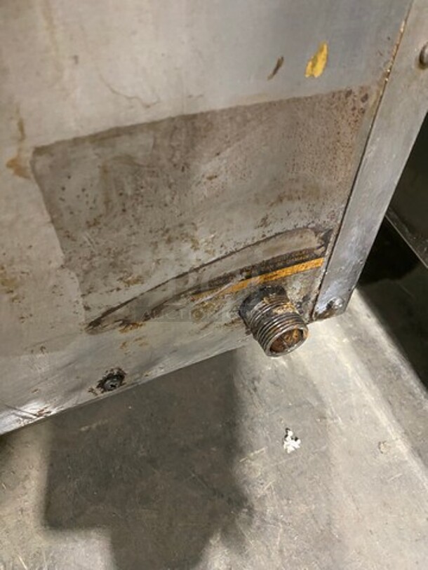 Magic Kitchen Heavy Duty Countertop Natural Gas Powered Char Broiler Grill!  All Stainless Steel! Working When Removed! - Image 8 of 8