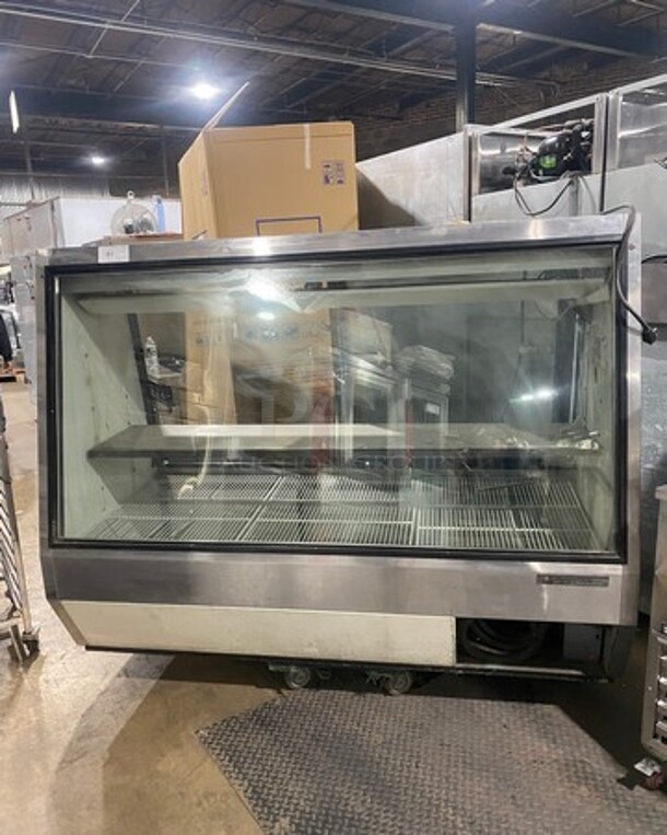 True 72 Inch Deli Display Case Merchandiser! Model TDBD72-2 Serial 13739123! 115V 1 Phase!  - Image 1 of 7