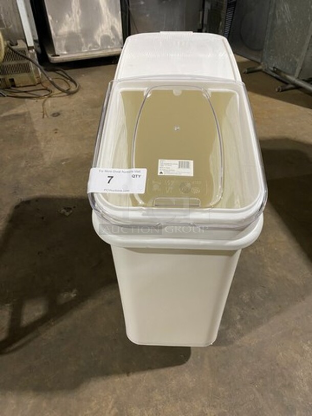NEW! NEVER USED! Winco White Poly Ingredient Bin! With Clear Lid! On Casters! Model: IB21 - Image 1 of 8