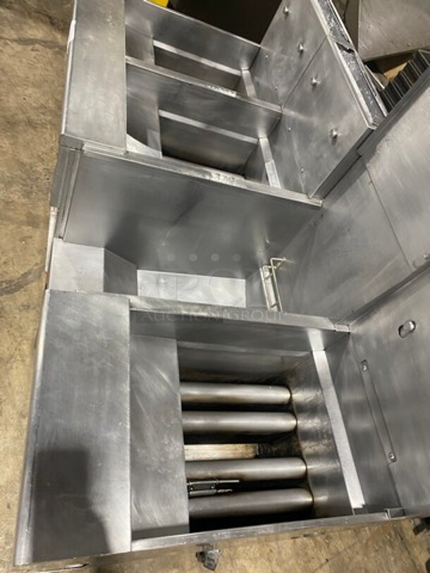 FAB! Pitco Frialator Commercial Natural Gas Powered 3 Bay Deep Fat Fryer! With Middle Fryer Basket Rack! With Oil Filter System! All Stainless Steel! On Casters! Model: SGH50 SN: G09DC011392 - Image 5 of 12