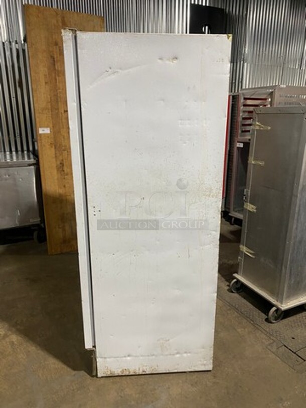 Artic Air Commercial Single Door Refrigerator! With Poly Coated Racks! Model: R22CWF5 SN: WA84302049 115V - Image 3 of 7