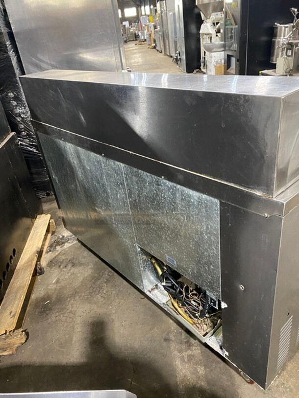 Leader Commercial Refrigerated Bain Marie Sandwich Prep Table! With 2 Door Underneath Storage Space! With Commercial Cutting Board! All Stainless Steel! On Casters! MODEL LM60SC SN:GZ08C1786 115V 1PH - Image 4 of 9