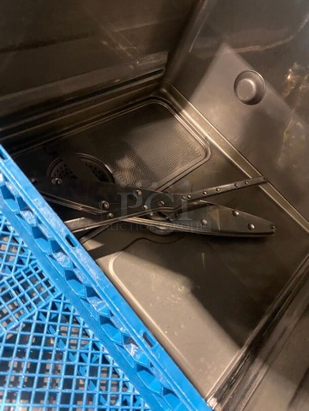 Hobart New Body Style Under The Counter Dishwasher! All Stainless Steel! Model: LXEC SN: 231178597 120V 60HZ 1 Phase - Image 6 of 9