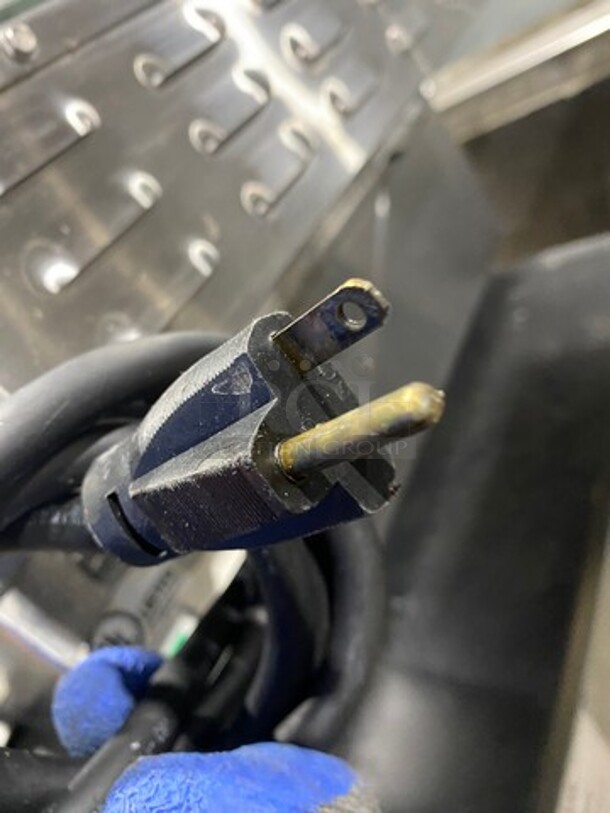 Commercial Countertop Deep Fat Fryer! All Stainless Steel! - Image 9 of 9