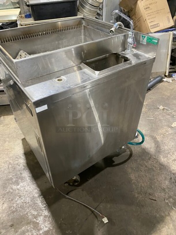 Falcon Fabricators Commercial Electric Powered Commercial Pasta Cooker/Rethermalizer! With Backsplash! All Stainless Steel! On Casters! Model: RTC16 - Image 3 of 9